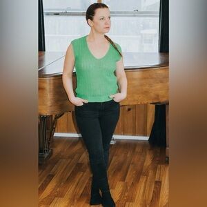 Vintage green sweater vest (no tags), size S